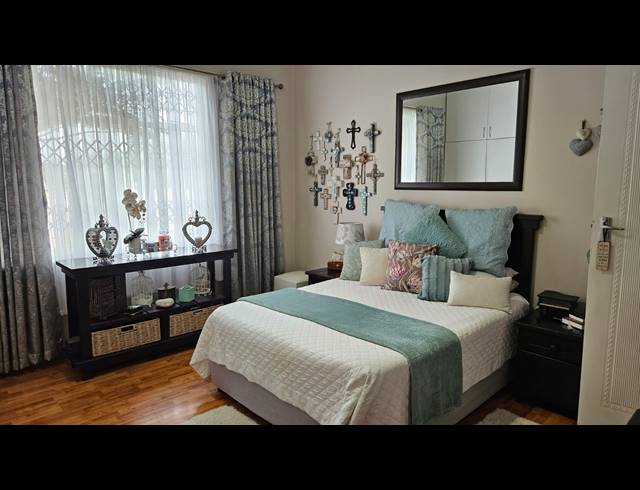 3 BEDROOM HOUSE FOR SALE IN ALBERTON NORTH